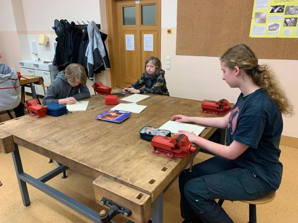 Basteln von Tischtennisschlägern